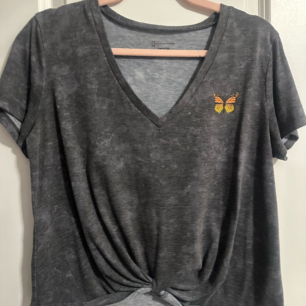 No Boundaries Gray V-Neck Tee with Butterfly Detail